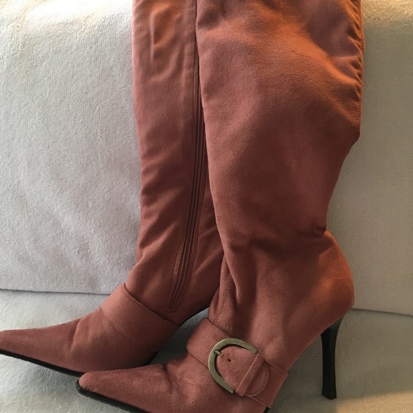 Amanda Smith’s Super soft tall pink suede fashion boots. New, never worn, no box - Picture 2 of 7